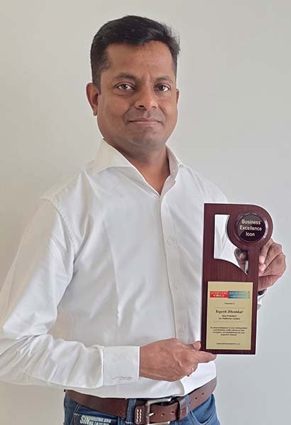 Yogesh Dhomkar with Trophy